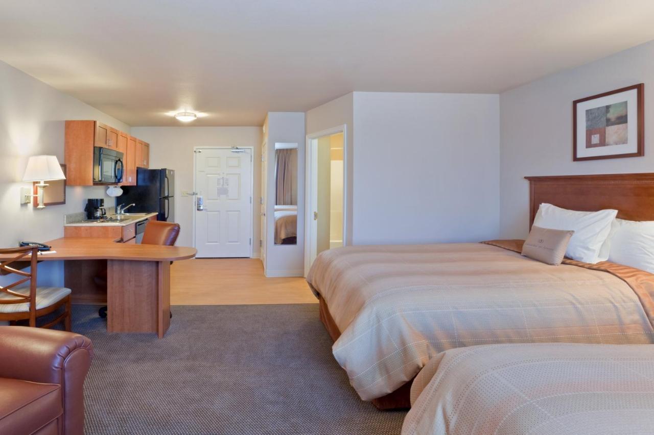 Candlewood Suites Lakewood, An Ihg Hotel Exterior photo